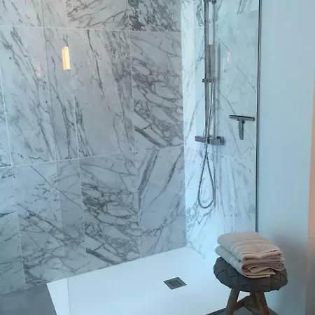 Mirano Villa Eze