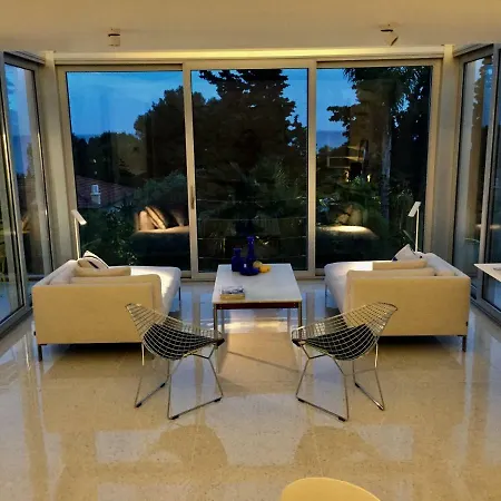 Villa Mirano Eze